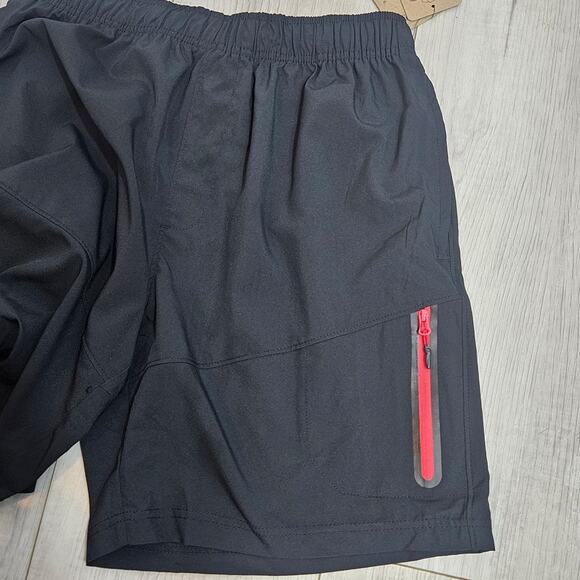 ❤️NWT❤️ Tec-One Explorer - Men's Athletic Shorts - Black with Red Zipper- Large - Picture 5 of 6
